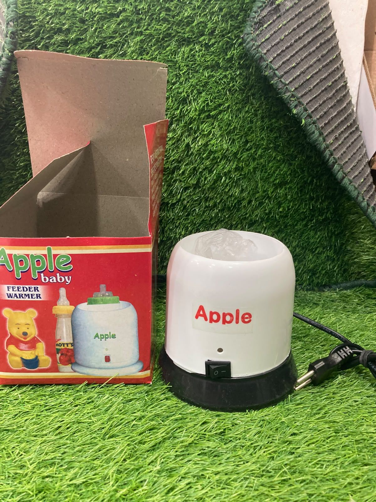 Apple Baby Feeder Warmer – Portable Milk Bottle Warmer